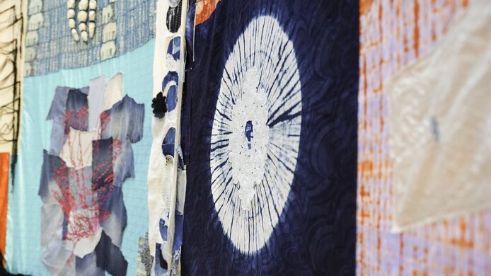 Detailansicht eines künstlerischen Quilts 