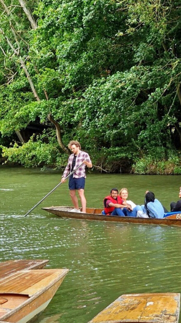 "Punting" am River Cherwell in Oxford mit der Forschungsgruppe